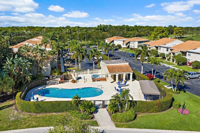 13369 Touchstone Place 203, Palm Beach Gardens, FL 33418