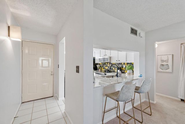 13369 Touchstone Place 203, Palm Beach Gardens, FL 33418