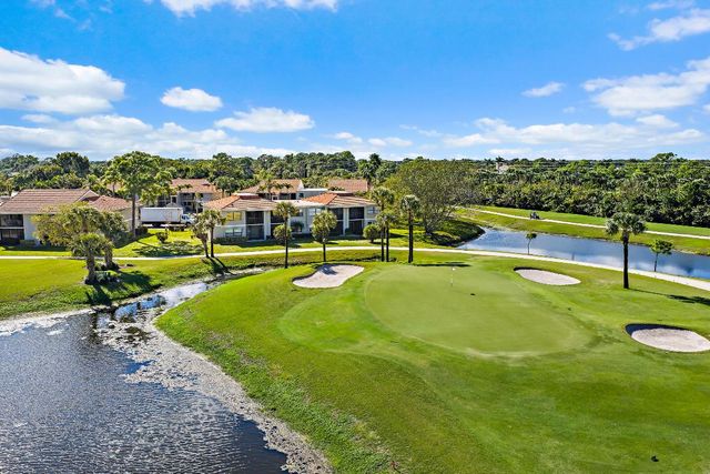 13369 Touchstone Place 203, Palm Beach Gardens, FL 33418