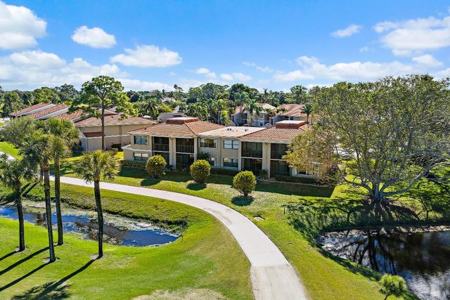 13369 Touchstone Place 203, Palm Beach Gardens, FL 33418