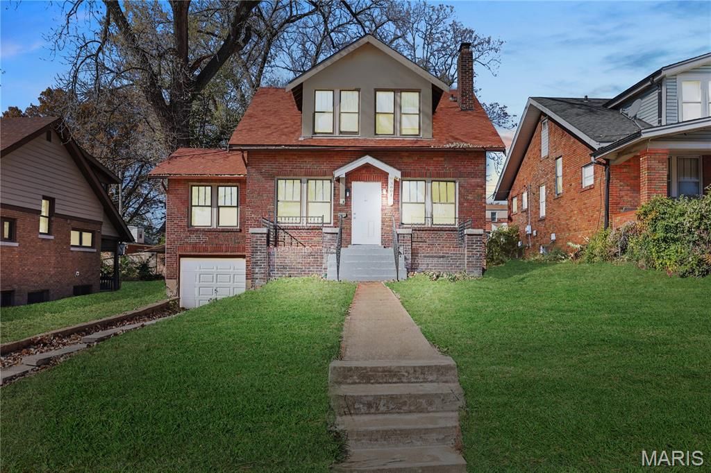 3601 Ridgedale Avenue, St Louis, MO 63121