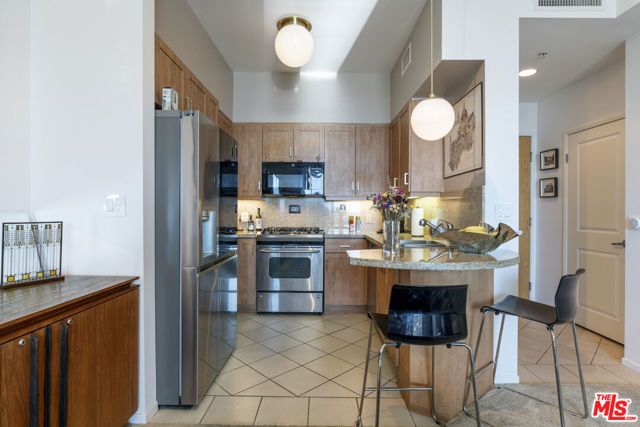 267 S San Pedro Street 602, Los Angeles, CA 90012