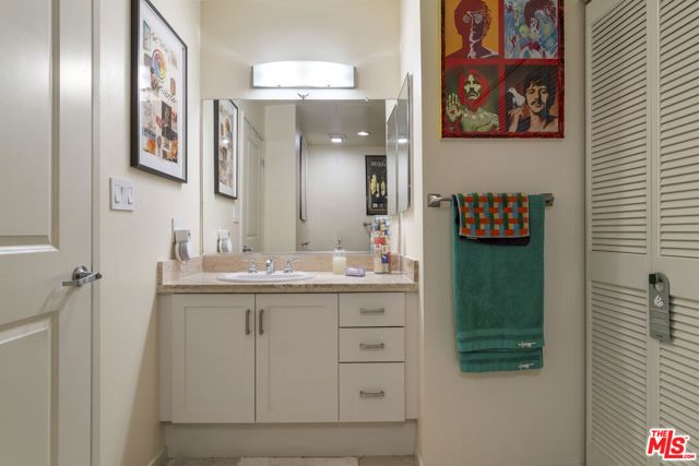 267 S San Pedro Street 602, Los Angeles, CA 90012