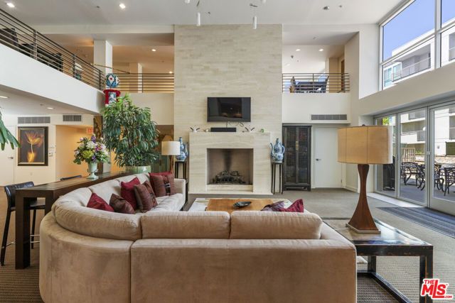 267 S San Pedro Street 602, Los Angeles, CA 90012