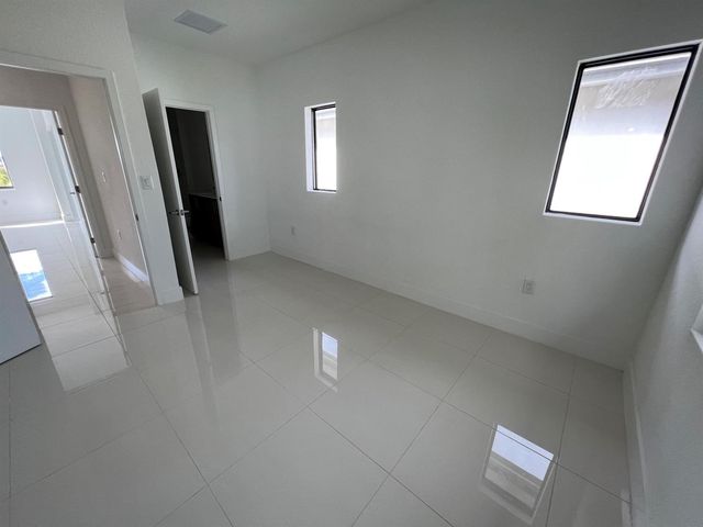 205 NW 12th Court, Florida City, FL 33034