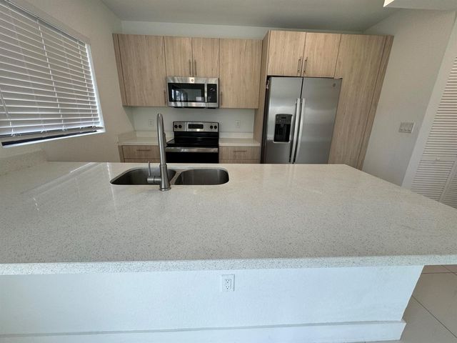 205 NW 12th Court, Florida City, FL 33034