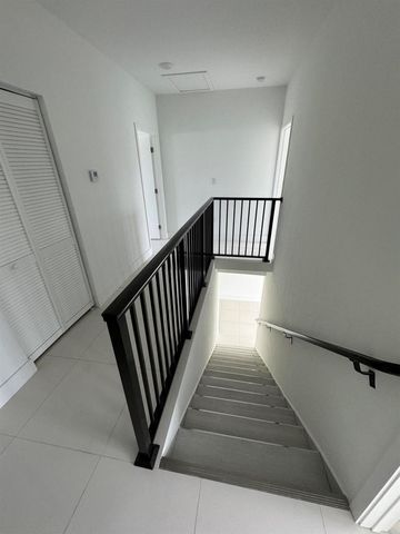 205 NW 12th Court, Florida City, FL 33034