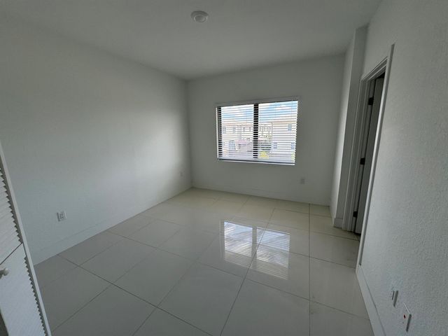 205 NW 12th Court, Florida City, FL 33034