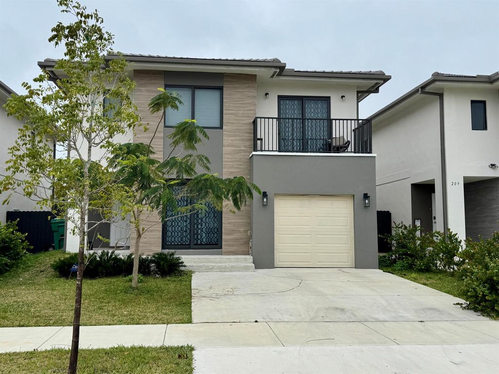 205 NW 12th Court, Florida City, FL 33034