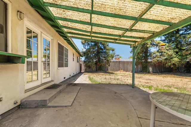 3728 Carver Rd, Modesto, CA 95356
