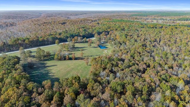 3258 Summertown Hwy, Summertown, TN 38483