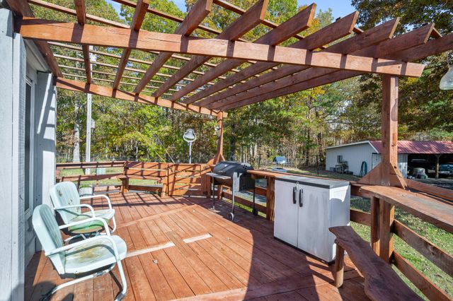 3258 Summertown Hwy, Summertown, TN 38483