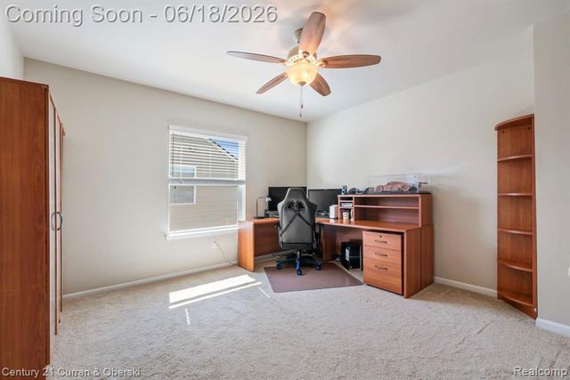 1086 Paddock Drive, South Lyon, MI 48178