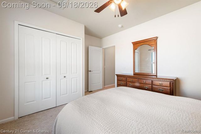 1086 Paddock Drive, South Lyon, MI 48178