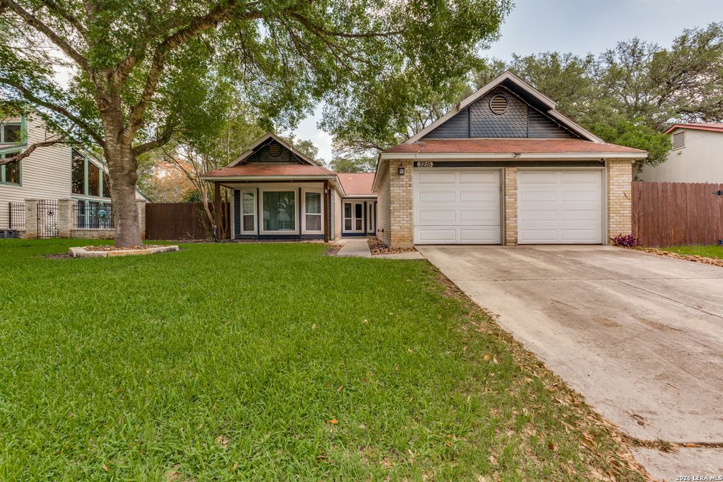3215 MORNING CRK, San Antonio, TX 78247