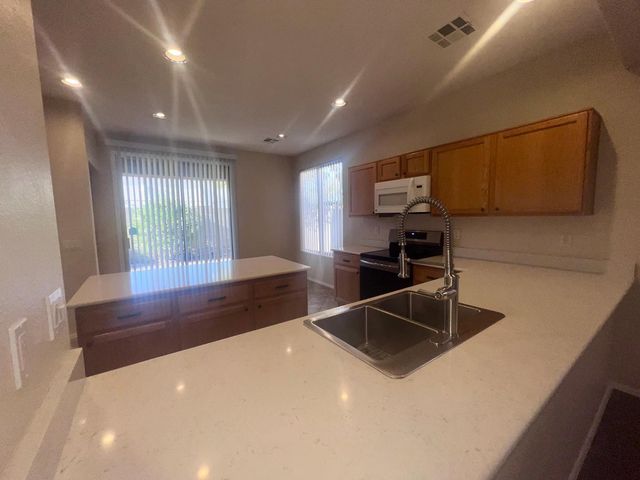 7052 E Keats Avenue, Mesa, AZ 85209