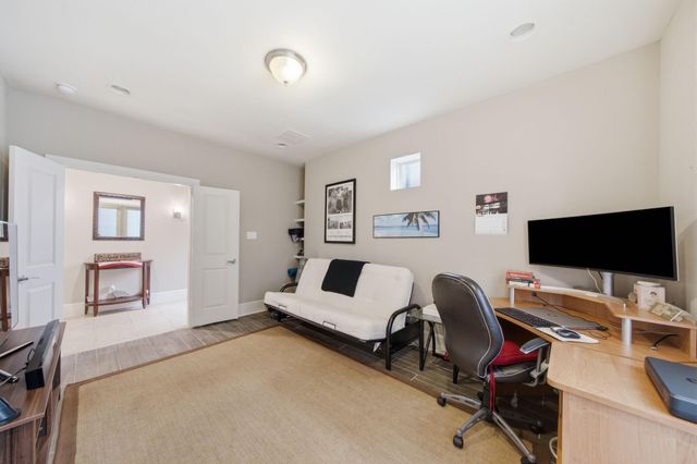 5531 Venice Street, Houston, TX 77007