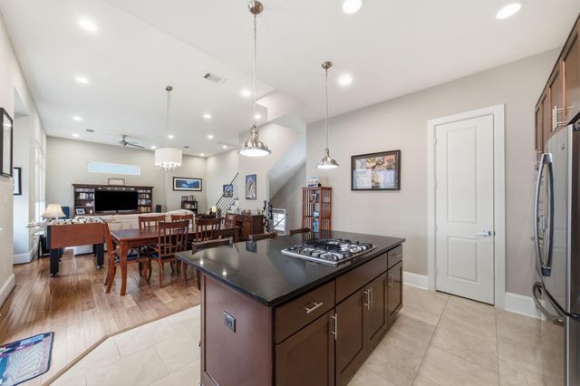 5531 Venice Street, Houston, TX 77007