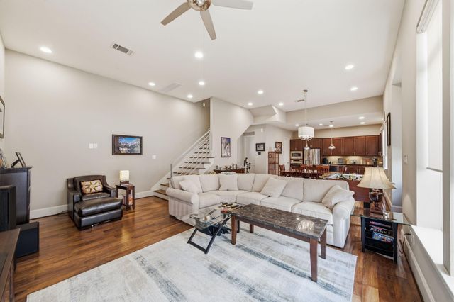 5531 Venice Street, Houston, TX 77007