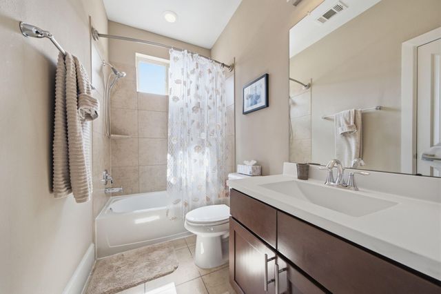 5531 Venice Street, Houston, TX 77007
