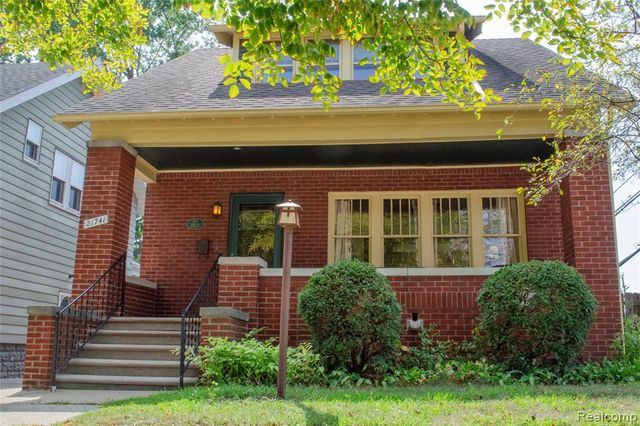 21741 Edna Street, Dearborn, MI 48124