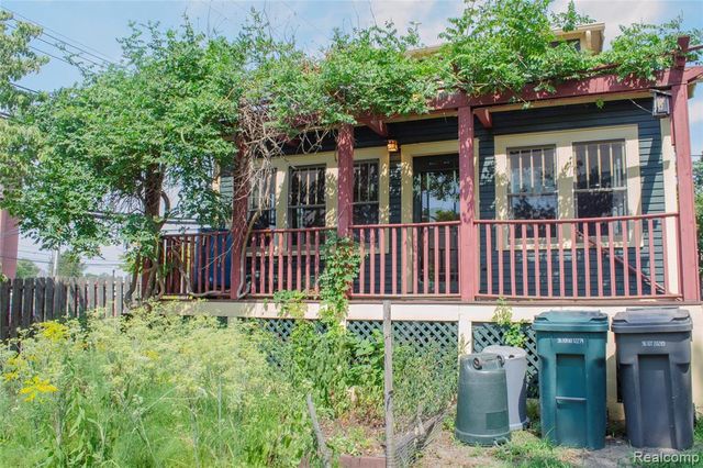 21741 Edna Street, Dearborn, MI 48124