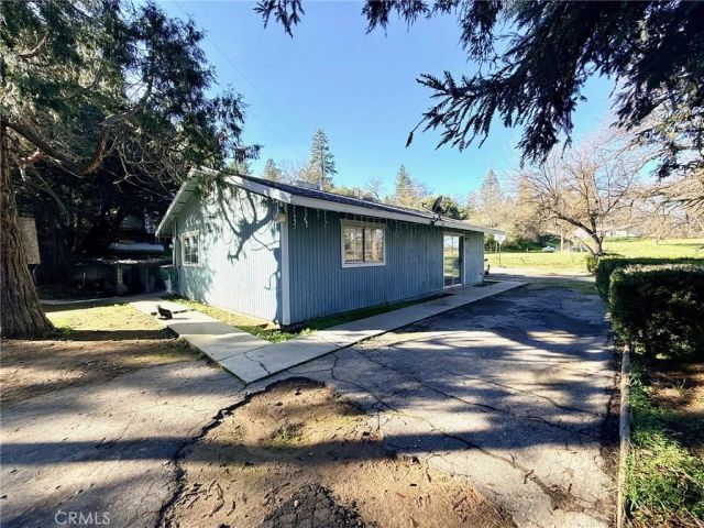 50155 Hangtree, Oakhurst, CA 93644