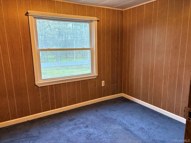 39 Hartung Road, Highland Lake, NY 12743