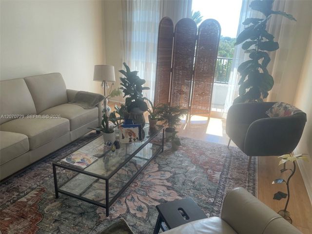 2401 NE 65th Street 511, Fort Lauderdale, FL 33308