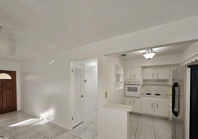 2617 Lincoln Street 2, Hollywood, FL 33020