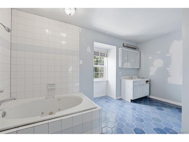 358 S Troy St, Aurora, CO 80012