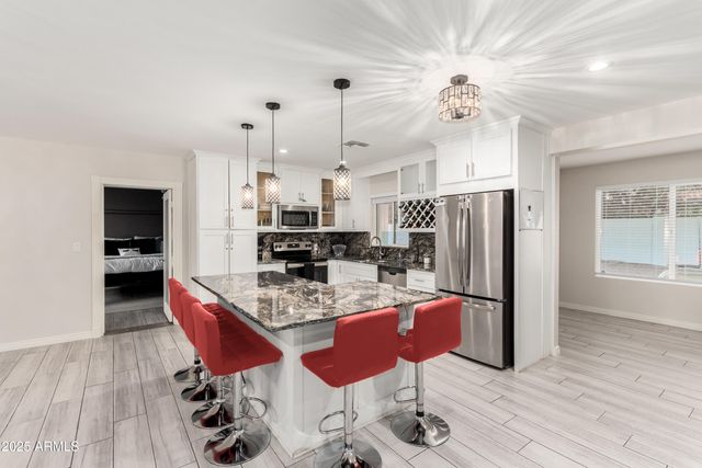 1532 W NORTHERN Avenue, Phoenix, AZ 85021