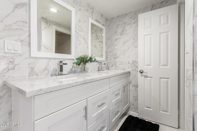 1532 W NORTHERN Avenue, Phoenix, AZ 85021