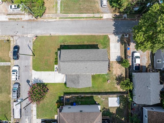 1903 Holladay ST, Portsmouth, VA 23704
