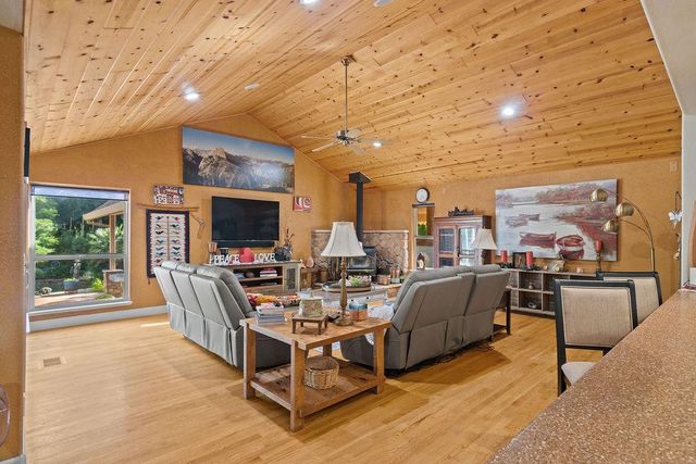 12959 Lambuth Rd, Oakdale, CA 95361