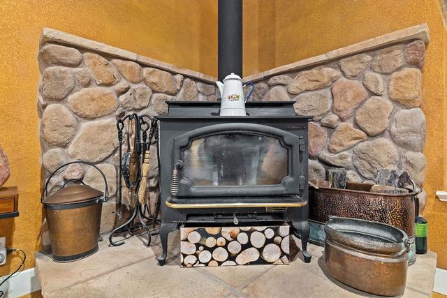 12959 Lambuth Rd, Oakdale, CA 95361