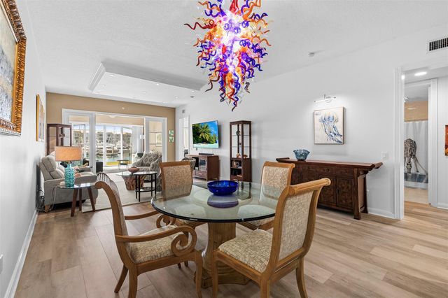 9 Harbour Isle Drive 102, Hutchinson Island, FL 34949