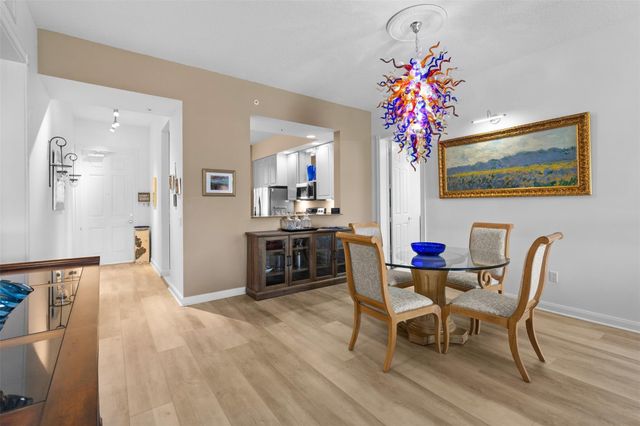 9 Harbour Isle Drive 102, Hutchinson Island, FL 34949