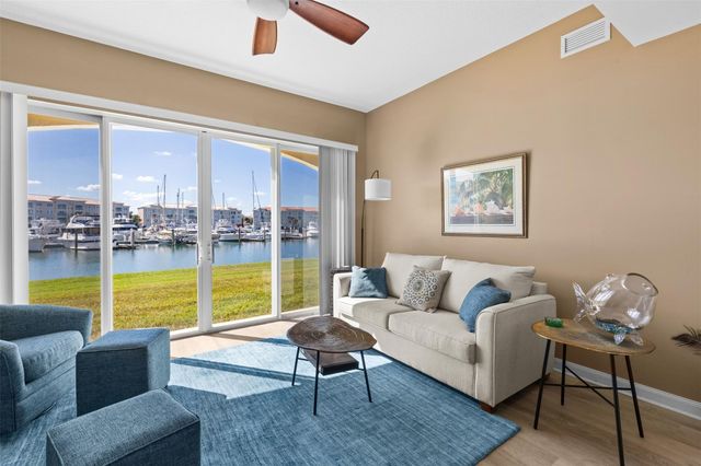 9 Harbour Isle Drive 102, Hutchinson Island, FL 34949