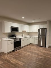 21 Paul Francis Way 10, Plymouth, MA 02360