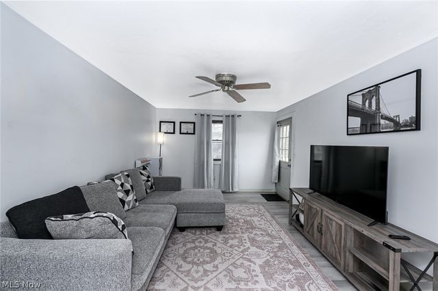 925 Gayer Drive, Medina, OH 44256