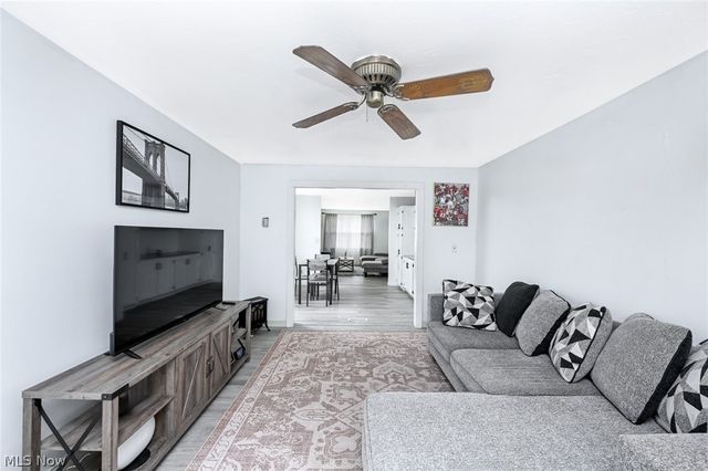 925 Gayer Drive, Medina, OH 44256