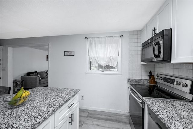 925 Gayer Drive, Medina, OH 44256