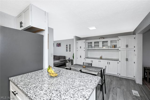 925 Gayer Drive, Medina, OH 44256