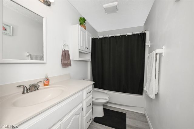 925 Gayer Drive, Medina, OH 44256