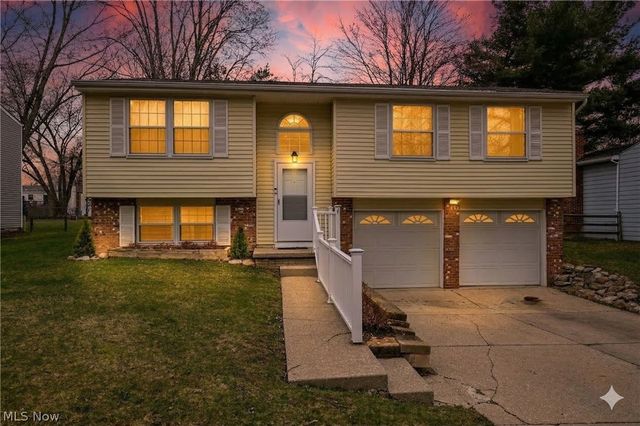 925 Gayer Drive, Medina, OH 44256