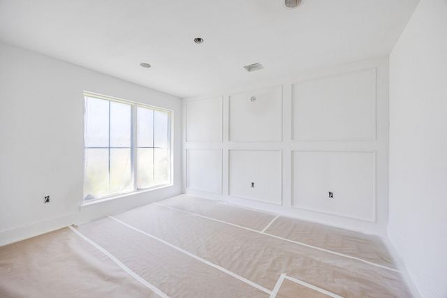 6730 Lindyann Lane, Houston, TX 77008