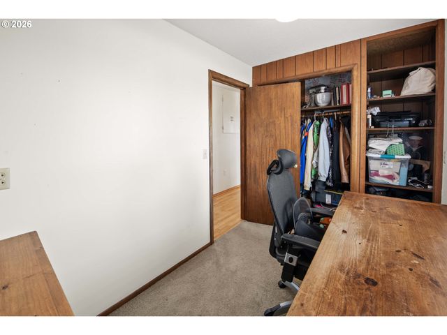 1864 4TH St, Astoria, OR 97103