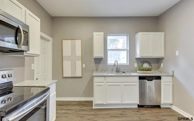 4276 Binney Street, Omaha, NE 68111