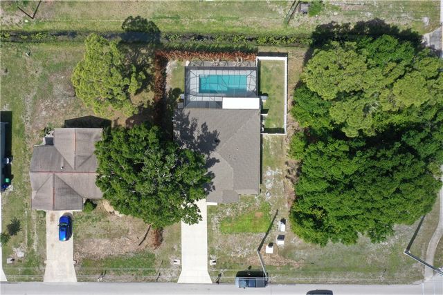 510 Fleming Street, Sebastian, FL 32958